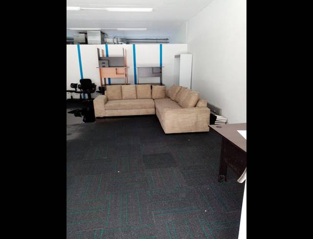 110M² OFFICE FOR SALE IN POINT WATERFRONT